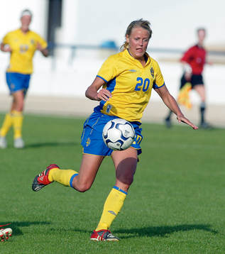 Josefine Öqvist, Sverige