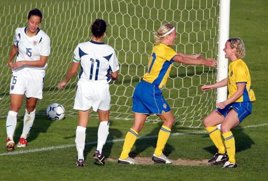 Anna Sjöström och Victoria Svensson, Sverige, jubel