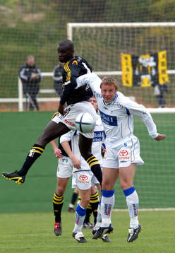 Pa Kah, AIK vinner en nickduell