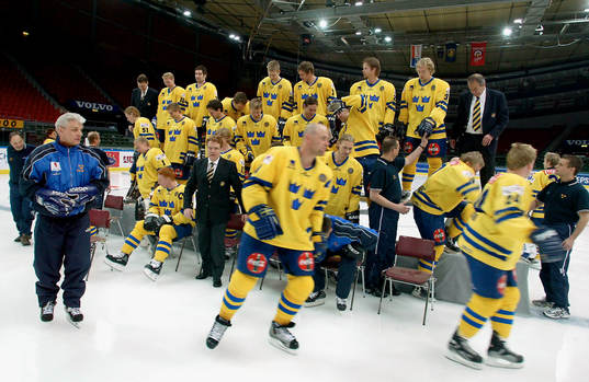 Ishockey, Sverige, sista tränigen