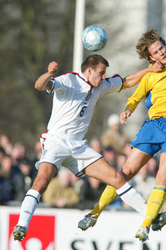 Steven Taylor, England och Jon Jönsson, Sverige
