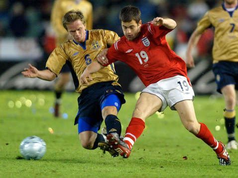 Tobias Linderoth, Sverige och Joe Cole, England