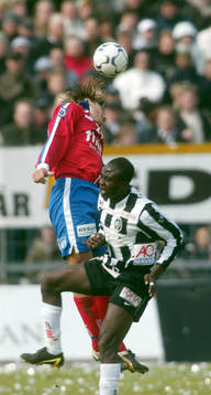 Fotboll, allsvenskan, Landskrona - Helsingborg . Nickduell
