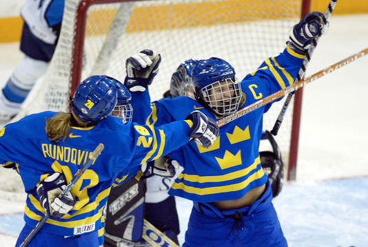 Erika Holst och Danijela Rundqvist, Sverige (Jubel)