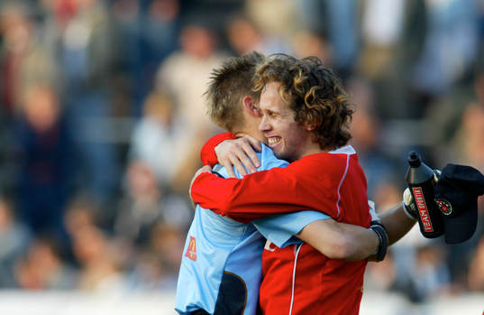 John Alvbåge och Petter Furuseth-Olsen, Örebro (Jubel)