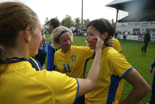 Victoria Svenssson och Jane Törnqvist, Sverige