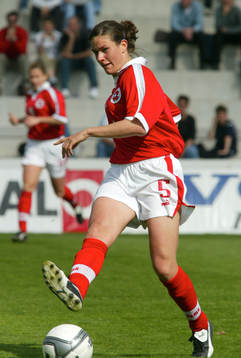 Anna Mueller, Schweiz