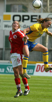 Manuela Zürcher, Schweiz och Therese Sjögran, Sverige