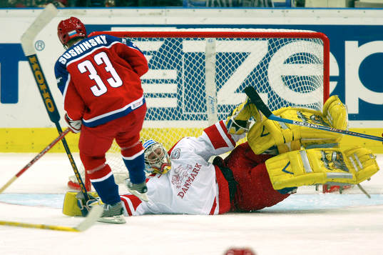 Maxim Sushinskiy, Ryssland och Jan Jenssen, Damnark