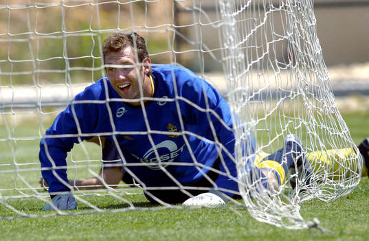 Andreas Isaksson, Sverige