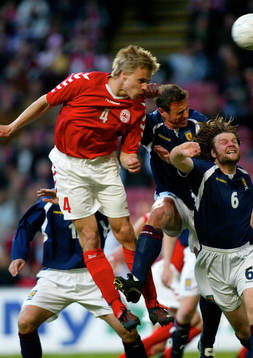 Martin Laursen, Danmark i nickduell mot Malcolm Mackay och