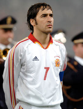 Fotboll, Raul, Spanien