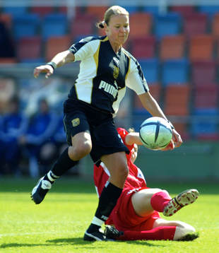 Laura Kalmari, Umeå