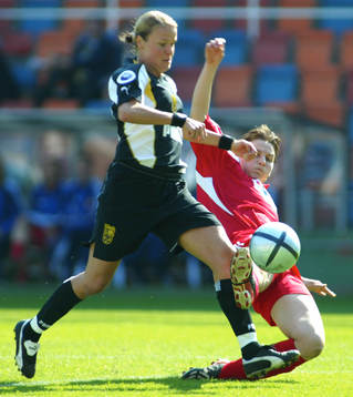 Laura Kalmari, Umeå
