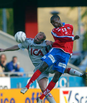 Atiba Hutchinson, Helsingborg och Håkan Mild, Göteborg