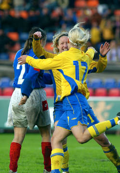 Josefine Öqvist och Victoria Svensson, Sverige (Jubel)