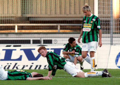 Ivan Ottordahl och de andra GAIS-spelarna deppar