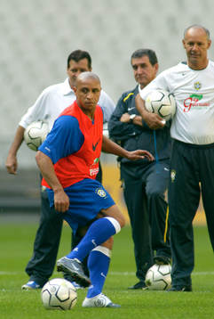 Roberto Carlos, Brasilien