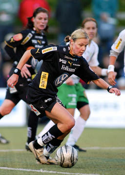 Laura Kalmari, Umeå