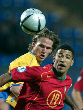 Jon Jönsson, Sverige och Carlitos, Portugal