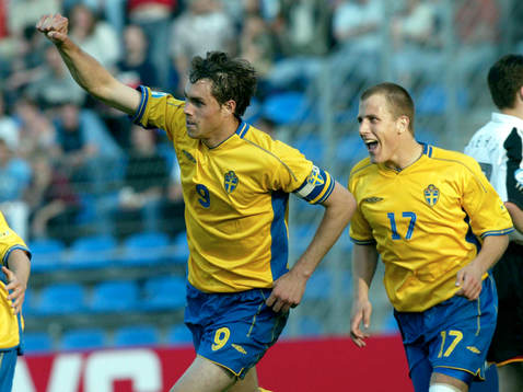 Johan Elmander och Tobias Hysén, Sverige (Jubel)