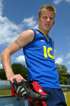 Mikael Antonsson, Sverige