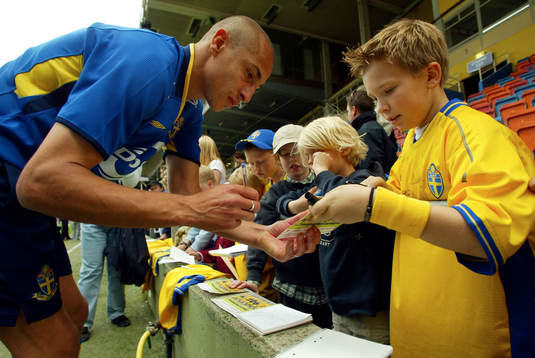 Henrik Larsson, Sverige
