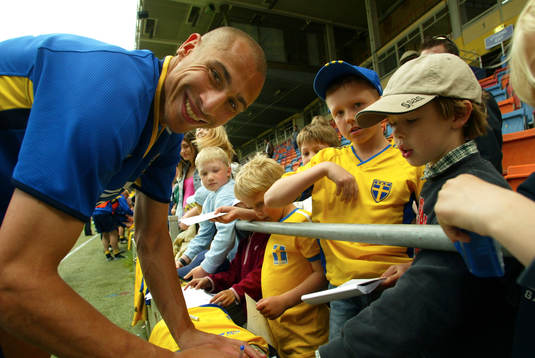Henrik Larsson, Sverige