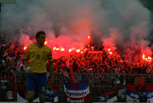 (Inmarch, Bengaliska eldar) Johan Elmander, Sverige