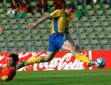 Johan Elmander, Sverige har fått Portugals lagkapten på