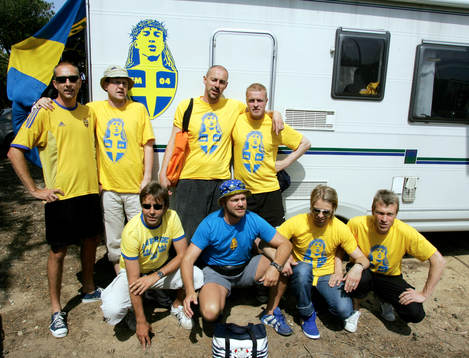 Det svenska supporterlägret på campingen i Cascais. Ett