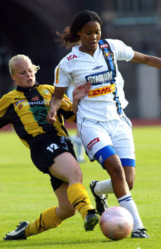 Venus James, Djurgården och Helena Hasselberg, Hammarby