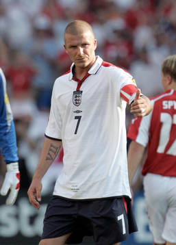 David Beckham, England gör " tummen upp"