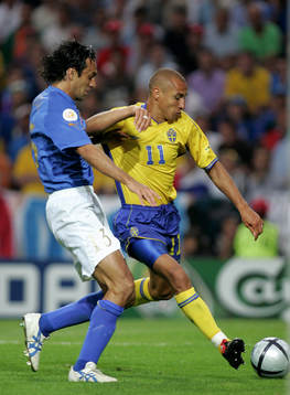 Alessandro Nesta, Italien och Henrik Larsson, Sverige