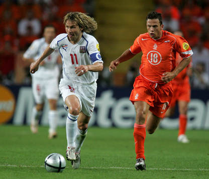 Pavel Nedved, Tjeckien och Johnny Heitinga, Holland