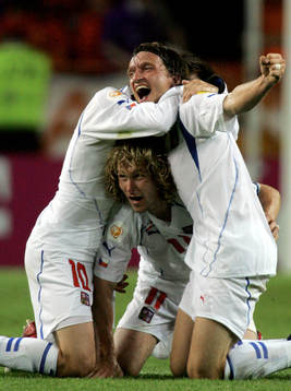 Tomas  Rosicky, Vladimir Smicer och Pavel Nedved jublar