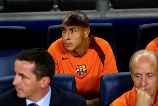 Henrik Larsson, Barcelona blev sittande på bänken