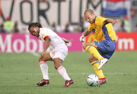 Fredrik Ljungberg, fintar bort