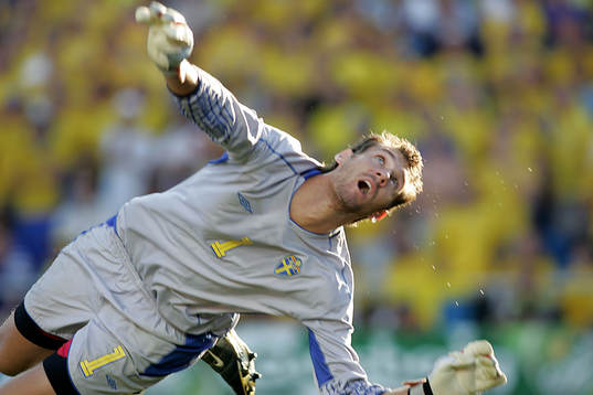 Andreas Isaksson, målvakt (räddar, målvaktsräddning,