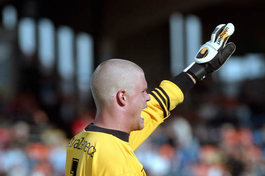 Erland Hellström, målvakt, Assyriska
