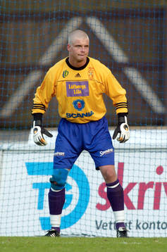 Erland Hellström, målvakt, Assyriska