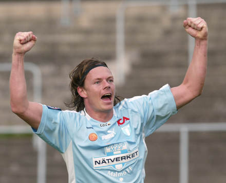 Segerskytten Andreas Yngvesson jublar