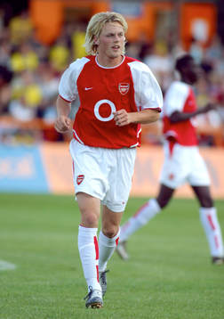 Sebastian Larsson, Arsenal