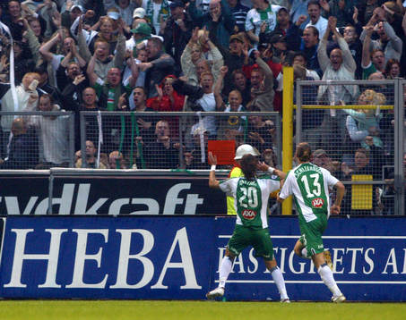 Publiken hyllar Björn Runström, Hammarby