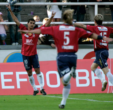Ailton JosÈ Almeida, Ögryte jublar