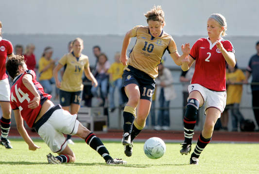 Hanna Ljungberg, Sverige tar sig förbi Gunhild B Foelstad