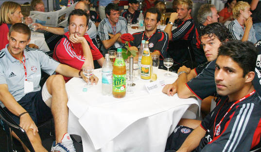 fr. v Sebastian DEISLER, Jens JEREMIES, Hasan SALIHAMIDZIC,