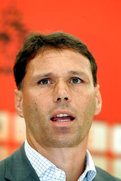 Marco van Basten, förbundskapten, Holland