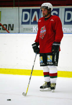 Peter Forsberg på is-träning med Modo