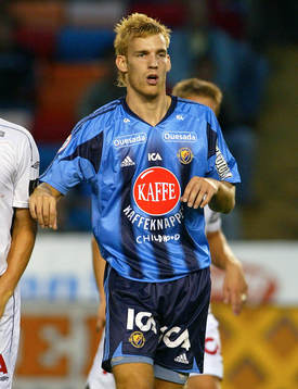 Sören Larsen, Djurgården debuterade